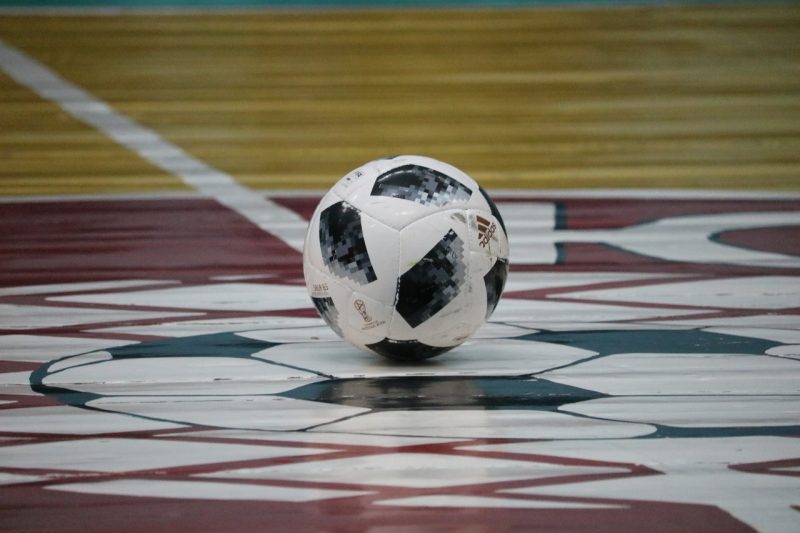 Лидская мини-футбольная команда «Электросети» провела первый полуфинальный матч чемпионата Гродненской области