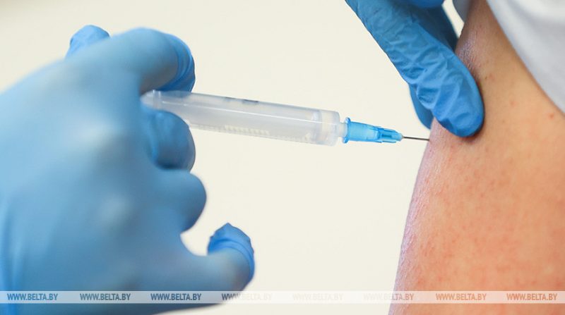 В Беларуси продолжается вакцинация от COVID-19 детей и подростков в возрасте от 12 до 17 лет